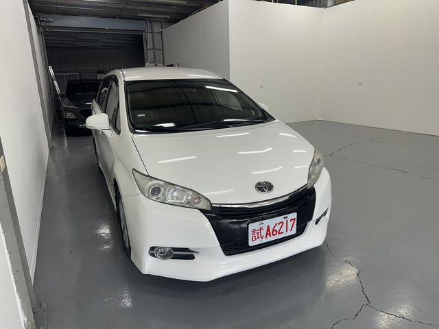 TOYOTA豐田 WISH  第6張相片