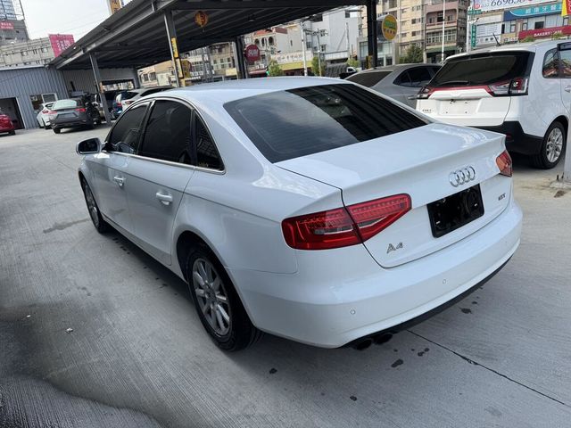 AUDI奧迪 A4  第4張相片