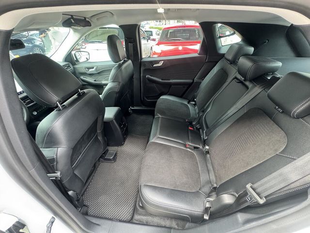 FORD福特 KUGA  第9張相片