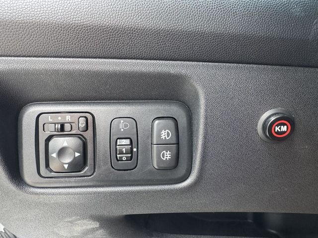 MITSUBISHI三菱 COLT PLUS  第14張相片