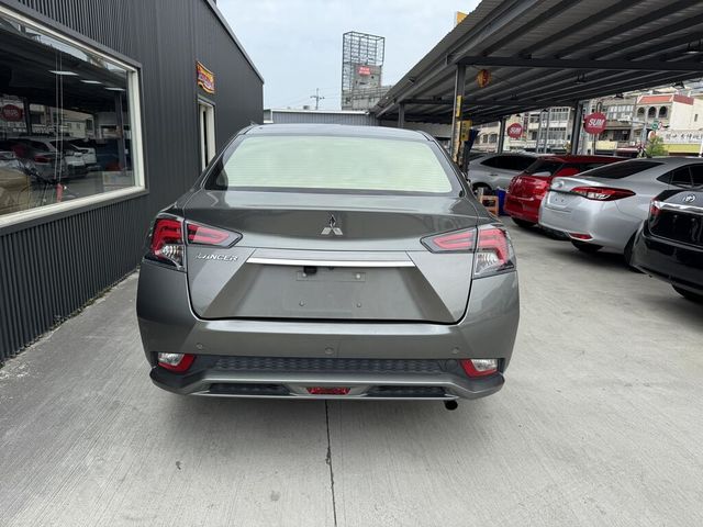 MITSUBISHI三菱 GRAND LANCER  第6張相片
