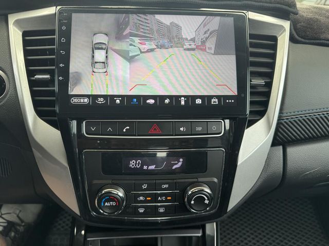 MITSUBISHI三菱 GRAND LANCER  第12張相片