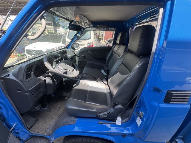 MITSUBISHI三菱 DELICA  第7張相片