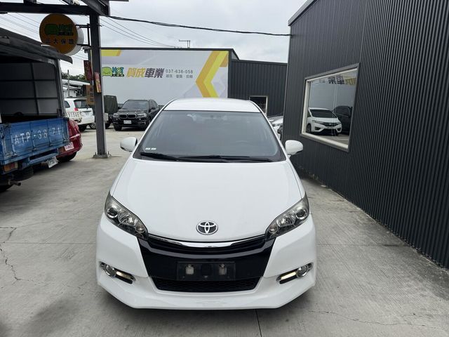 TOYOTA豐田 WISH  第5張相片
