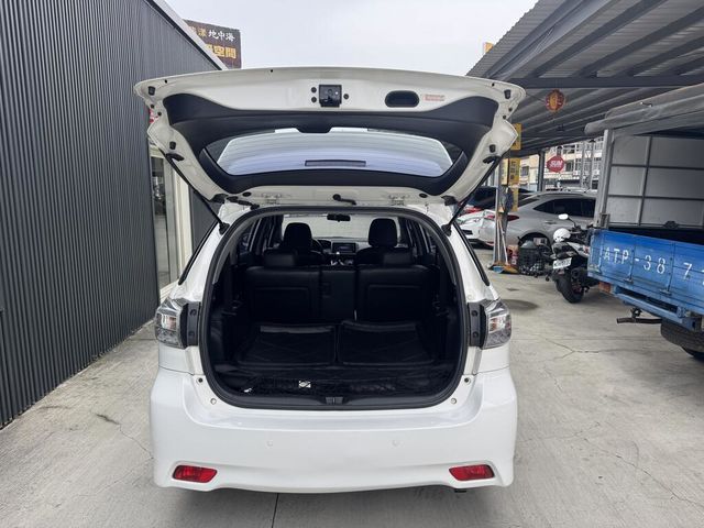 TOYOTA豐田 WISH  第7張相片