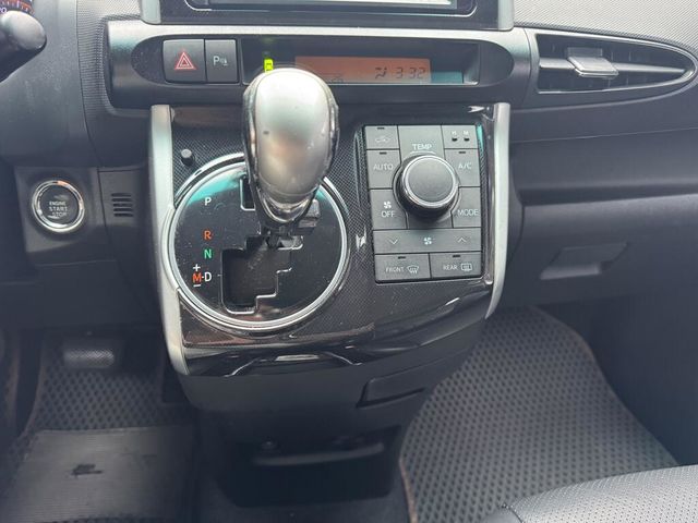 TOYOTA豐田 WISH  第13張相片