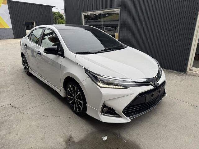 TOYOTA豐田 ALTIS  第3張相片