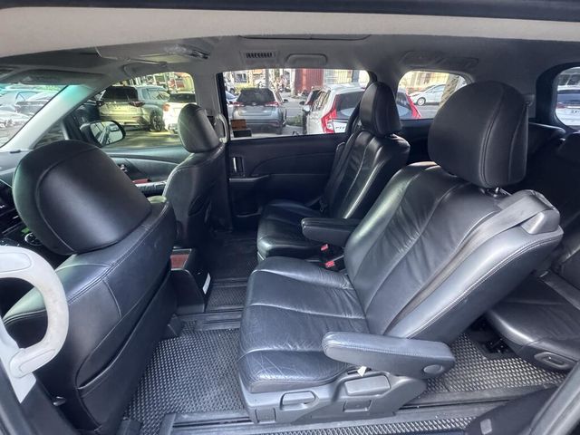 TOYOTA豐田 PREVIA  第9張相片