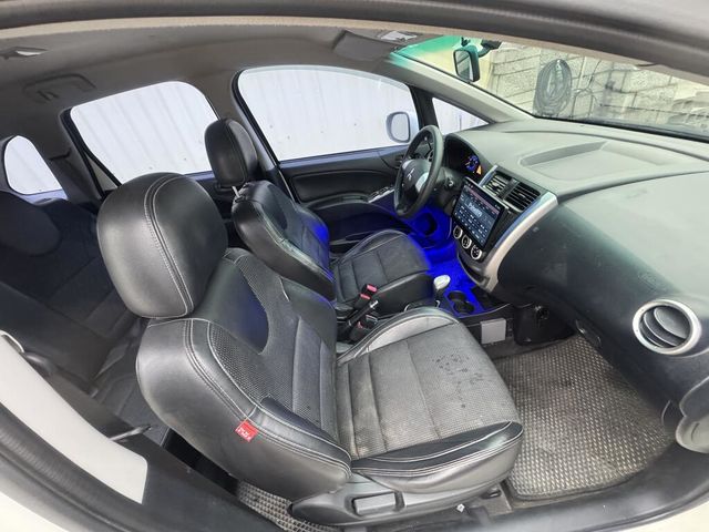 MITSUBISHI三菱 COLT PLUS  第9張相片