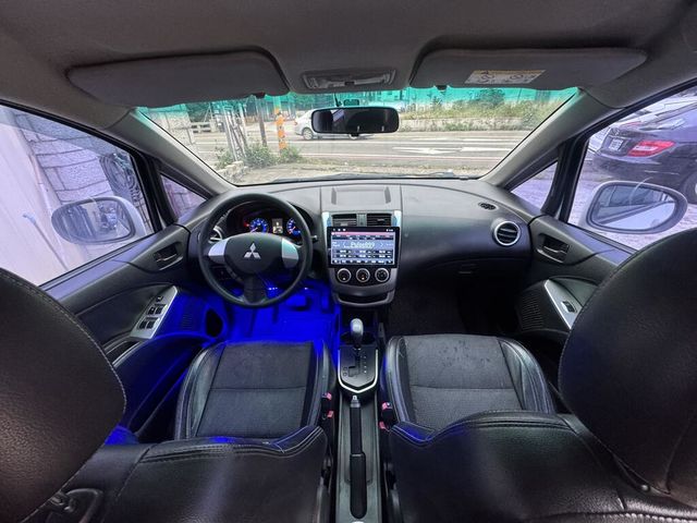 MITSUBISHI三菱 COLT PLUS  第10張相片