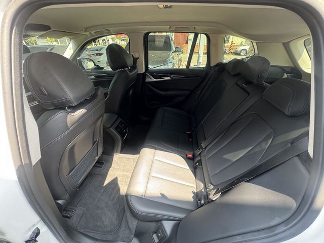 BMW寶馬 X3  第9張相片