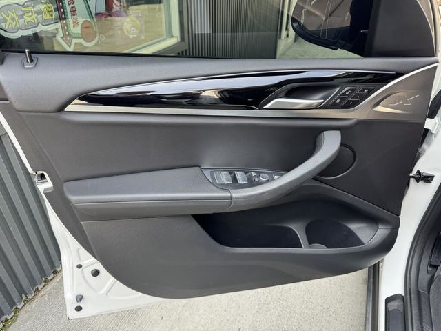 BMW寶馬 X3  第15張相片