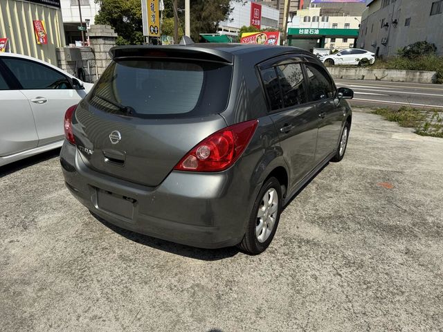 NISSAN日產 TIIDA  第2張相片