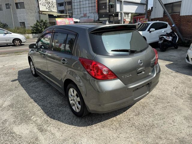 NISSAN日產 TIIDA  第4張相片