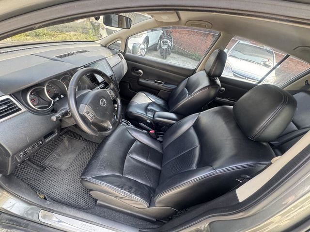 NISSAN日產 TIIDA  第7張相片