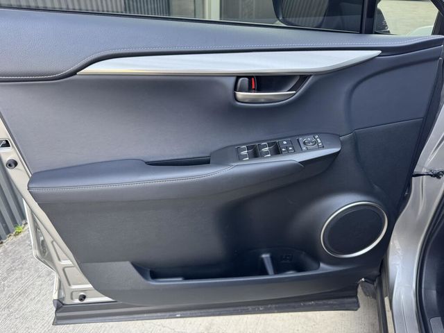 LEXUS凌志 NX200  第15張相片