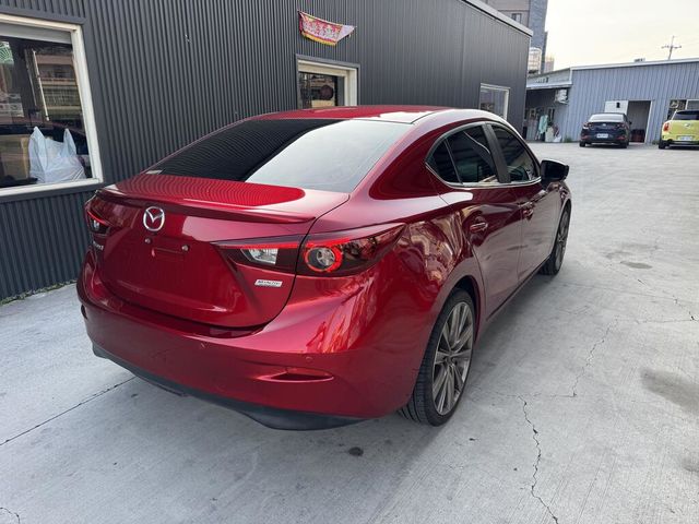 MAZDA馬自達 MAZDA 3  第2張相片
