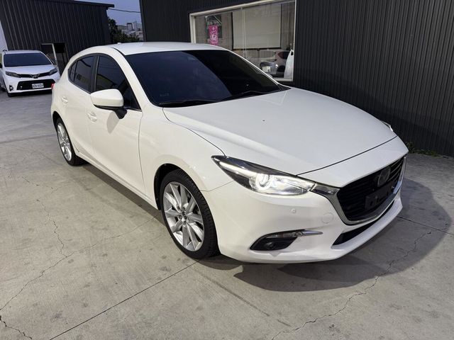 MAZDA馬自達 MAZDA 3  第3張相片