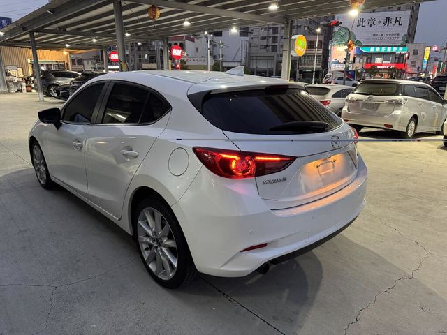 MAZDA馬自達 MAZDA 3  第4張相片