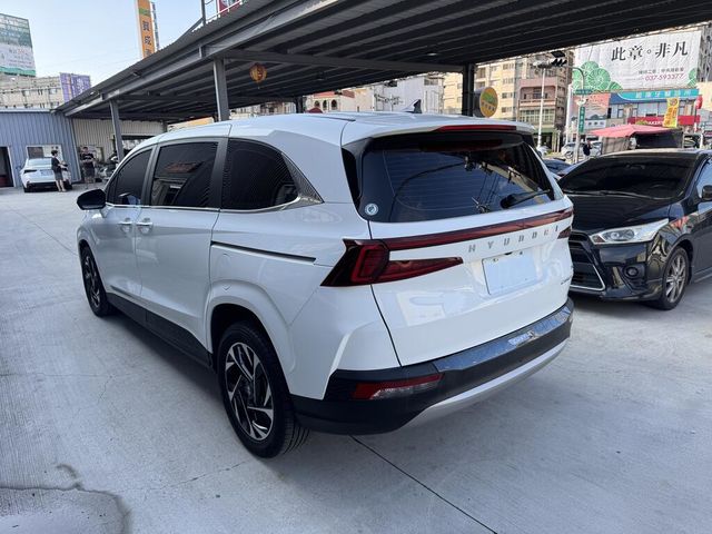 HYUNDAI現代 CUSTIN  第4張相片