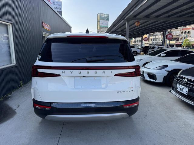 HYUNDAI現代 CUSTIN  第6張相片