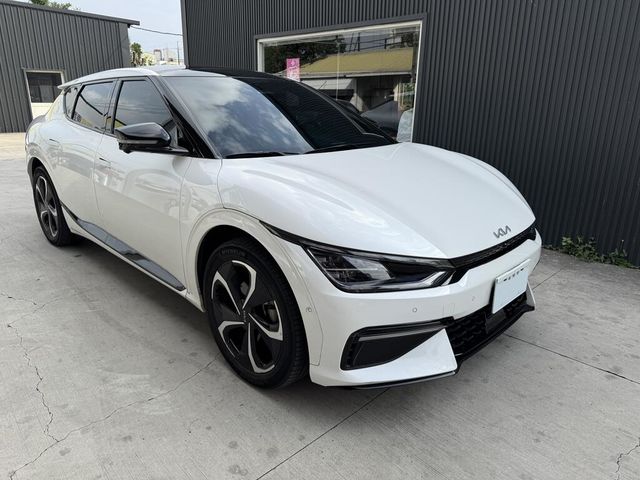 KIA起亞 EV6  第3張相片