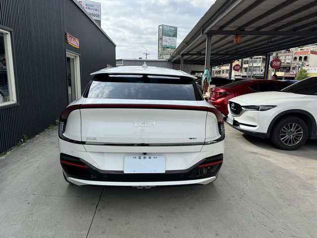 KIA起亞 EV6  第6張相片