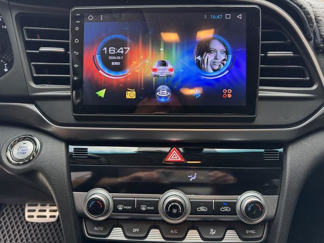 HYUNDAI現代 ELANTRA  第11張相片