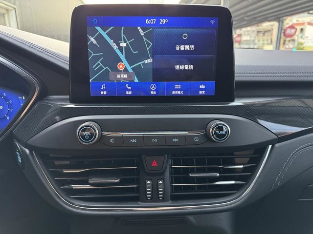 FORD福特 KUGA  第11張相片