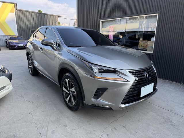 LEXUS凌志 NX300H  第3張相片