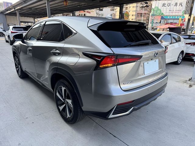 LEXUS凌志 NX300H  第4張相片
