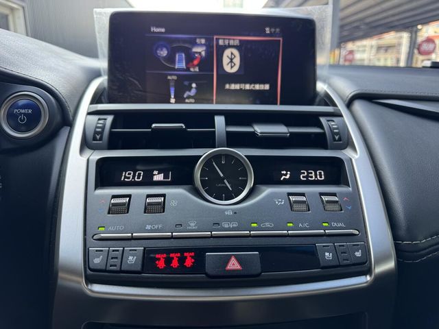 LEXUS凌志 NX300H  第12張相片