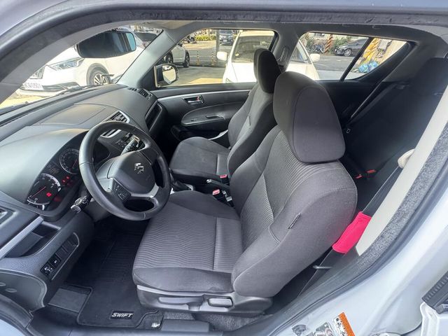 SUZUKI鈴木 SWIFT  第8張相片