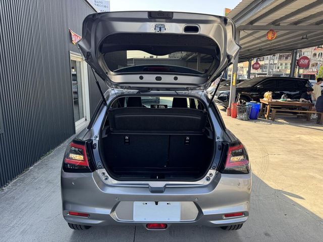 SUZUKI鈴木 SWIFT  第7張相片
