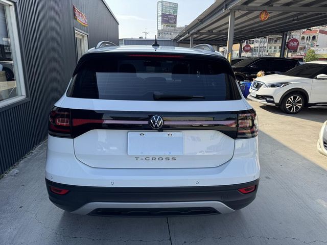 VOLKSWAGEN福斯 T-CROSS  第6張相片
