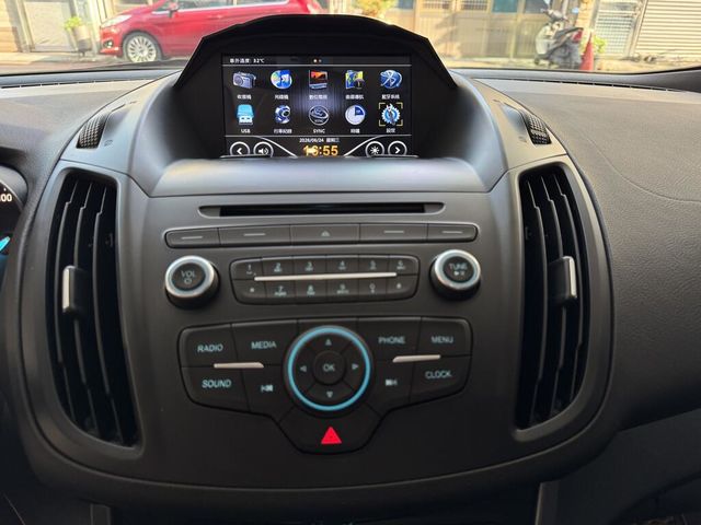 FORD福特 KUGA  第12張相片