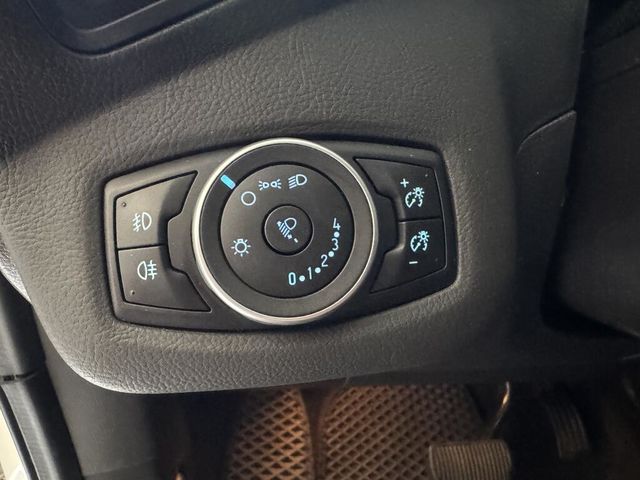 FORD福特 KUGA  第14張相片