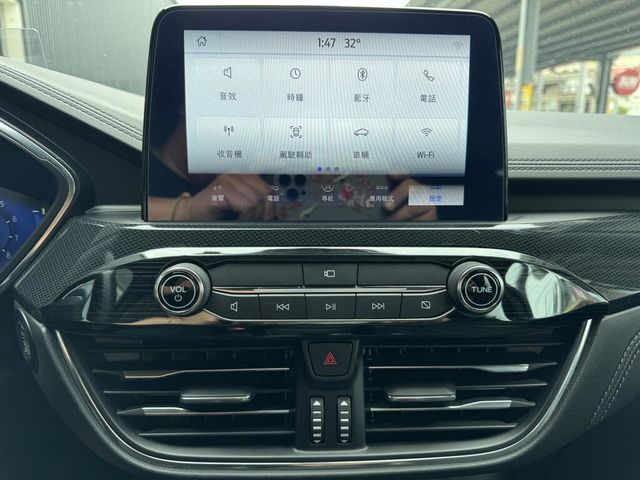 FORD福特 KUGA  第12張相片