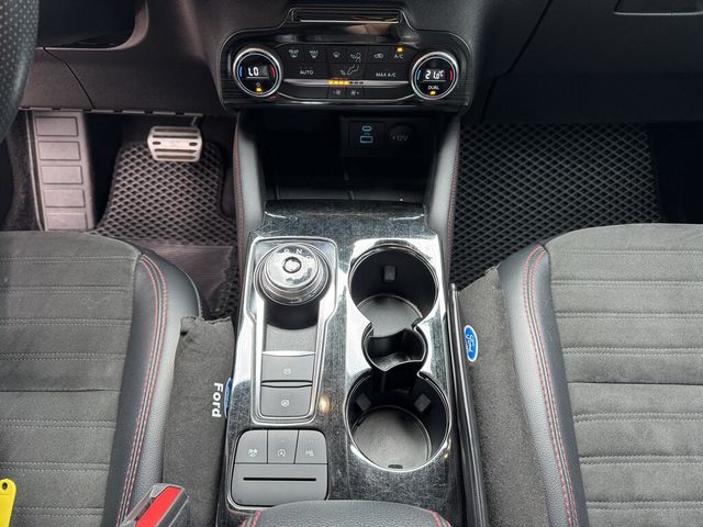 FORD福特 KUGA  第13張相片