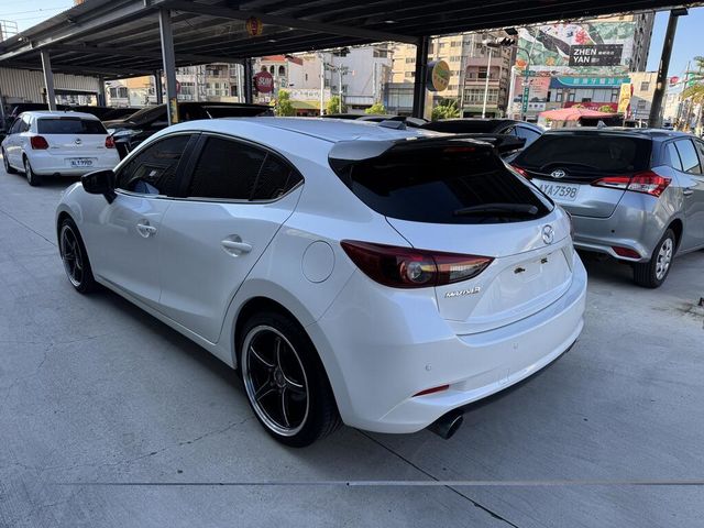 MAZDA馬自達 MAZDA 3  第4張相片