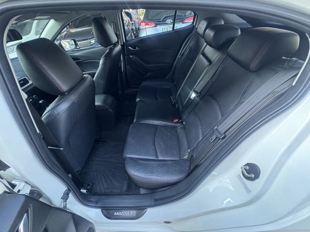 MAZDA馬自達 MAZDA 3  第9張相片