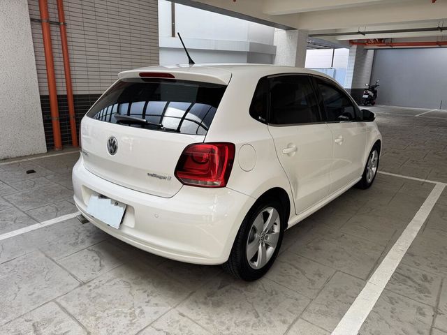 VOLKSWAGEN福斯 POLO  第2張相片