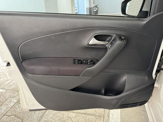 VOLKSWAGEN福斯 POLO  第15張相片