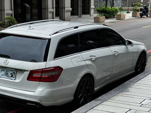 M-BENZ賓士 E300  第2張相片