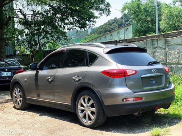INFINITI無限 EX35  第2張相片