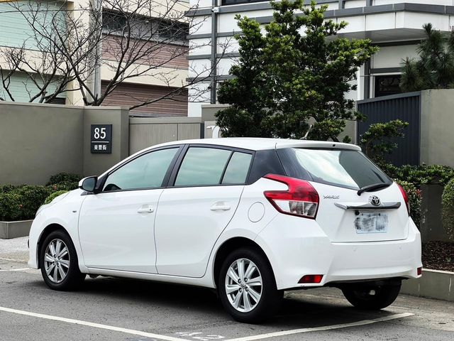 TOYOTA豐田 YARIS  第2張相片