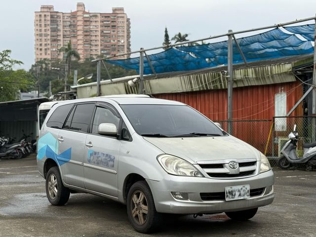 TOYOTA豐田 INNOVA  第2張相片