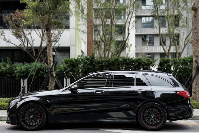M-BENZ賓士 C63 S AMG  第4張相片