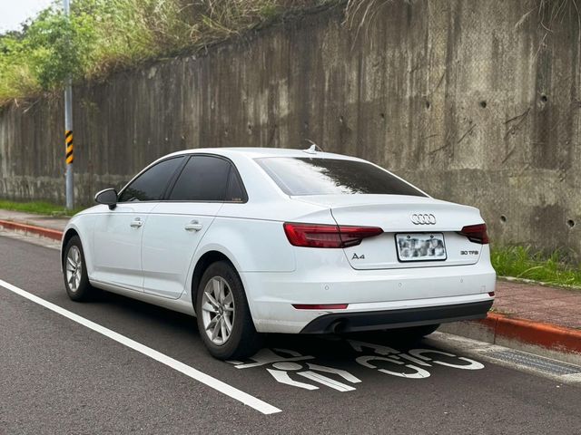 AUDI奧迪 A4  第3張相片