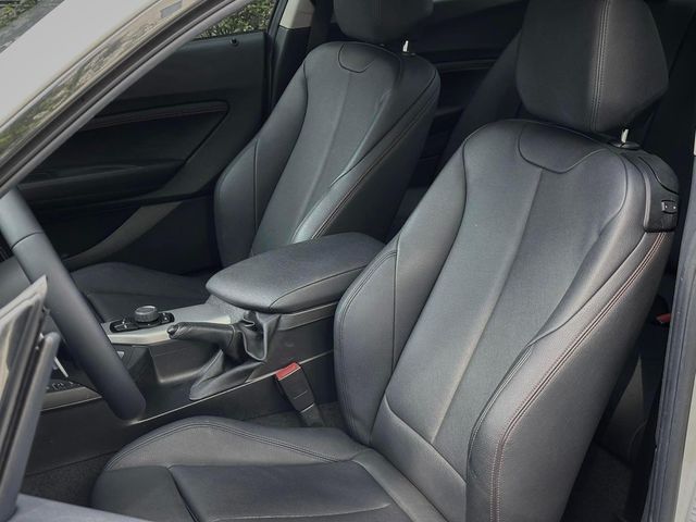BMW寶馬 220I  第8張相片